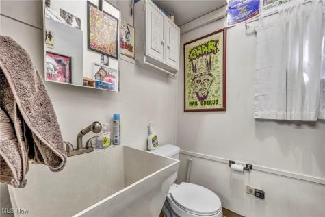 5374 Oberlin Avenue Lorain OH 44053