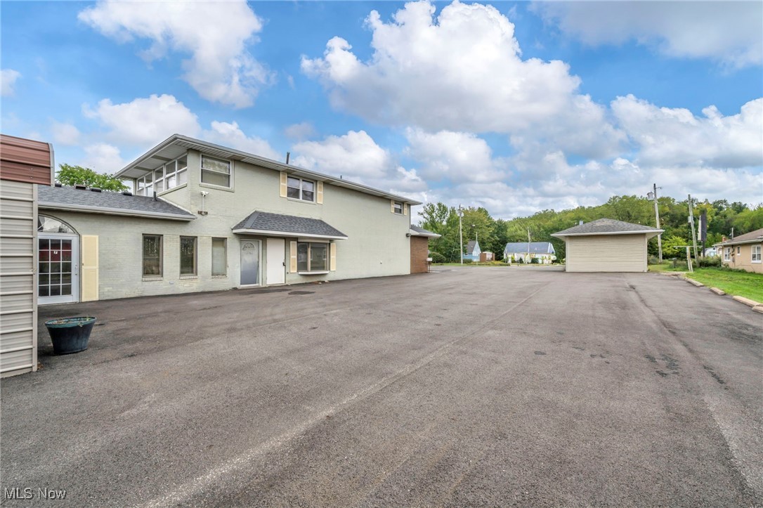 5374 Oberlin Avenue Lorain OH 44053