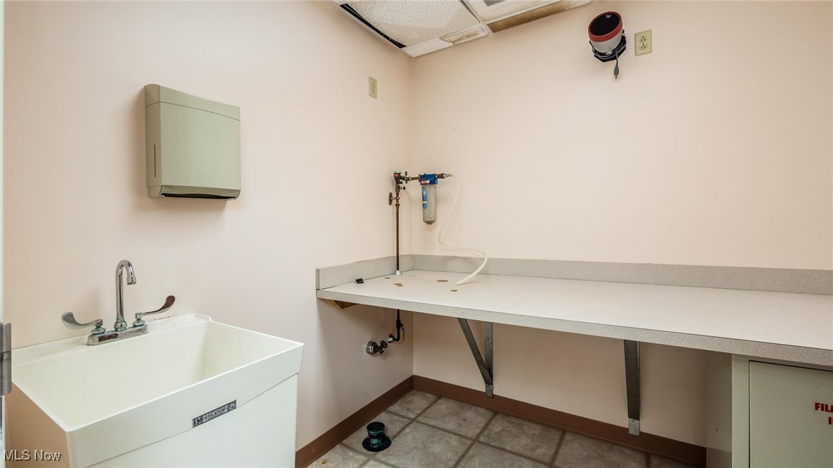 3814 James Court Zanesville OH 43701