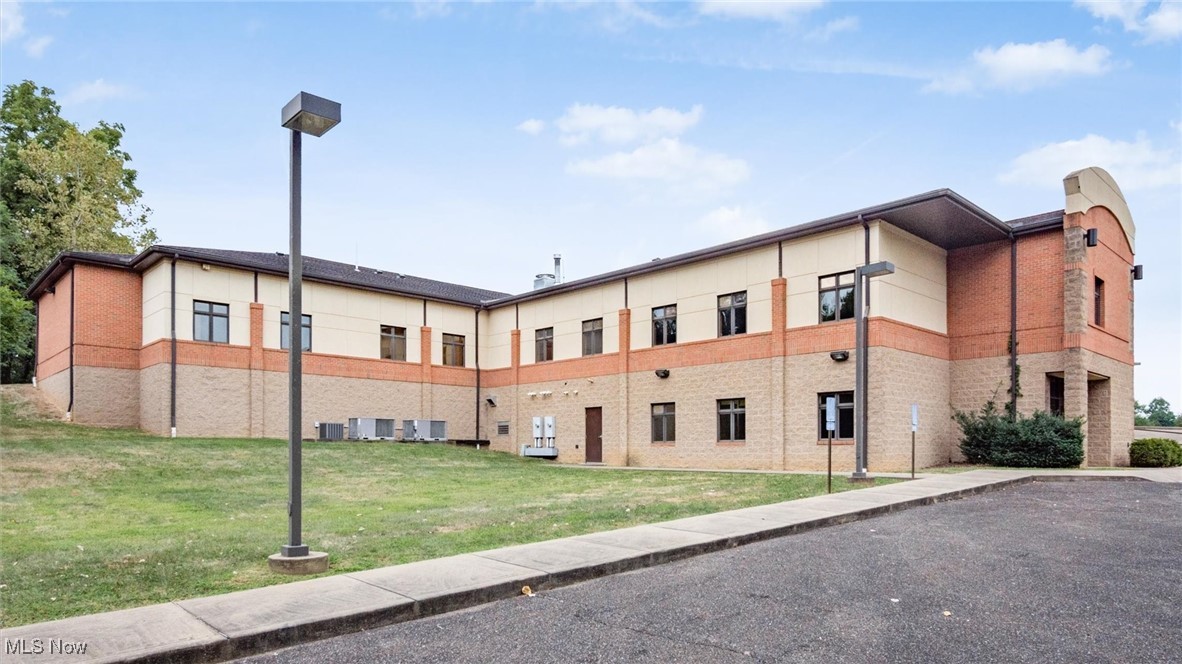 3814 James Court Zanesville OH 43701