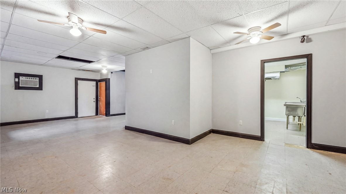 2006 Youngstown Road SE Warren OH 44484