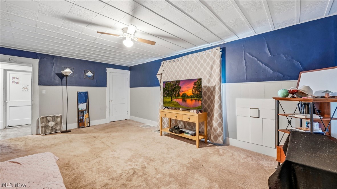 2006 Youngstown Road SE Warren OH 44484