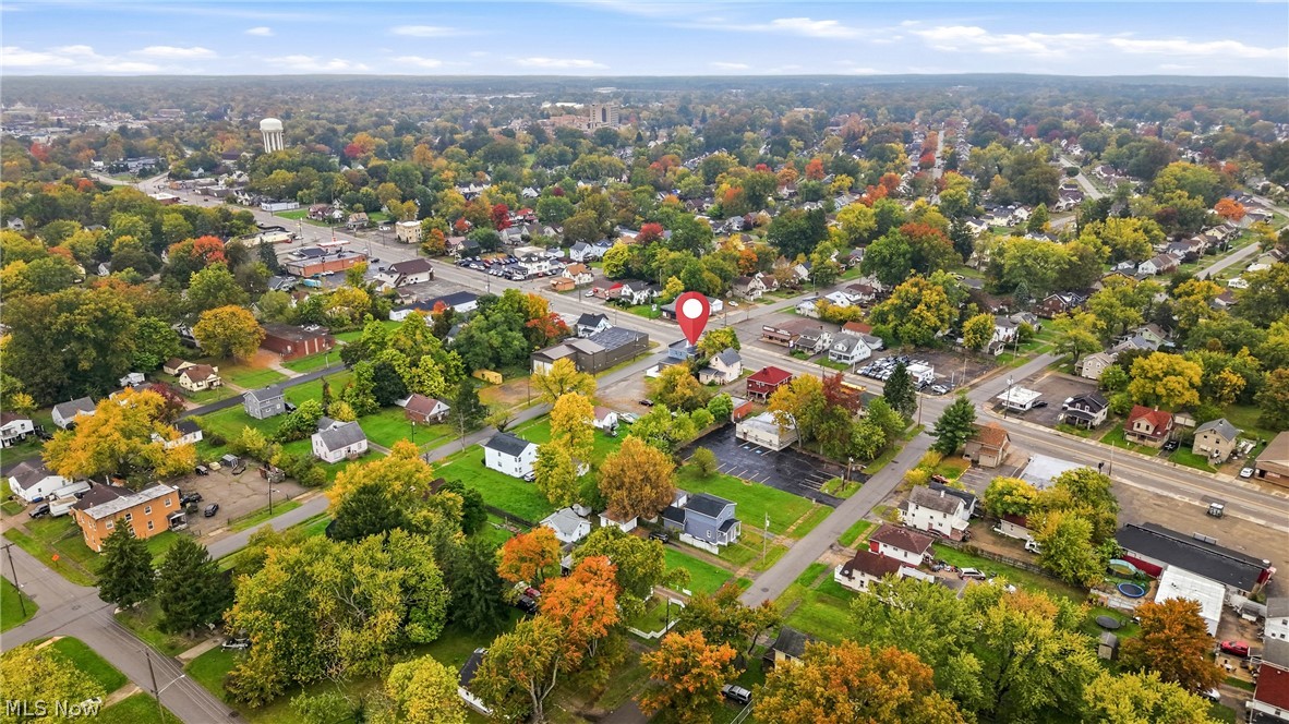 2006 Youngstown Road SE Warren OH 44484