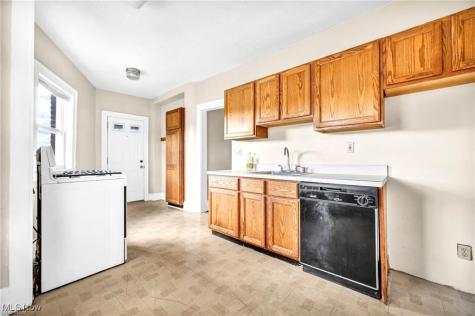 14174 Superior Road Cleveland Heights OH 44118