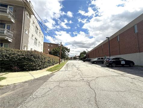 14174 Superior Road Cleveland Heights OH 44118