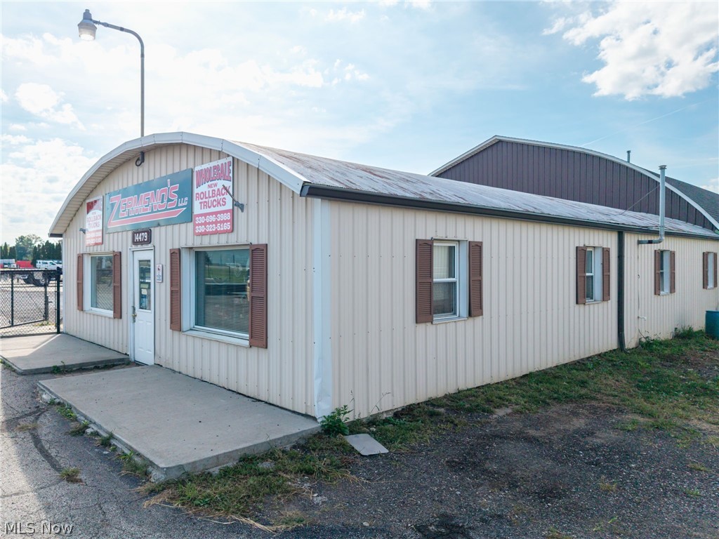 14479 Lincoln Way E Dalton OH 44618