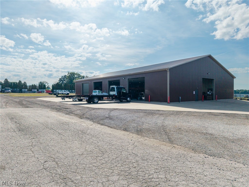 14479 Lincoln Way E Dalton OH 44618