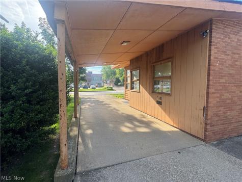 859 S Main Street Orrville OH 44667