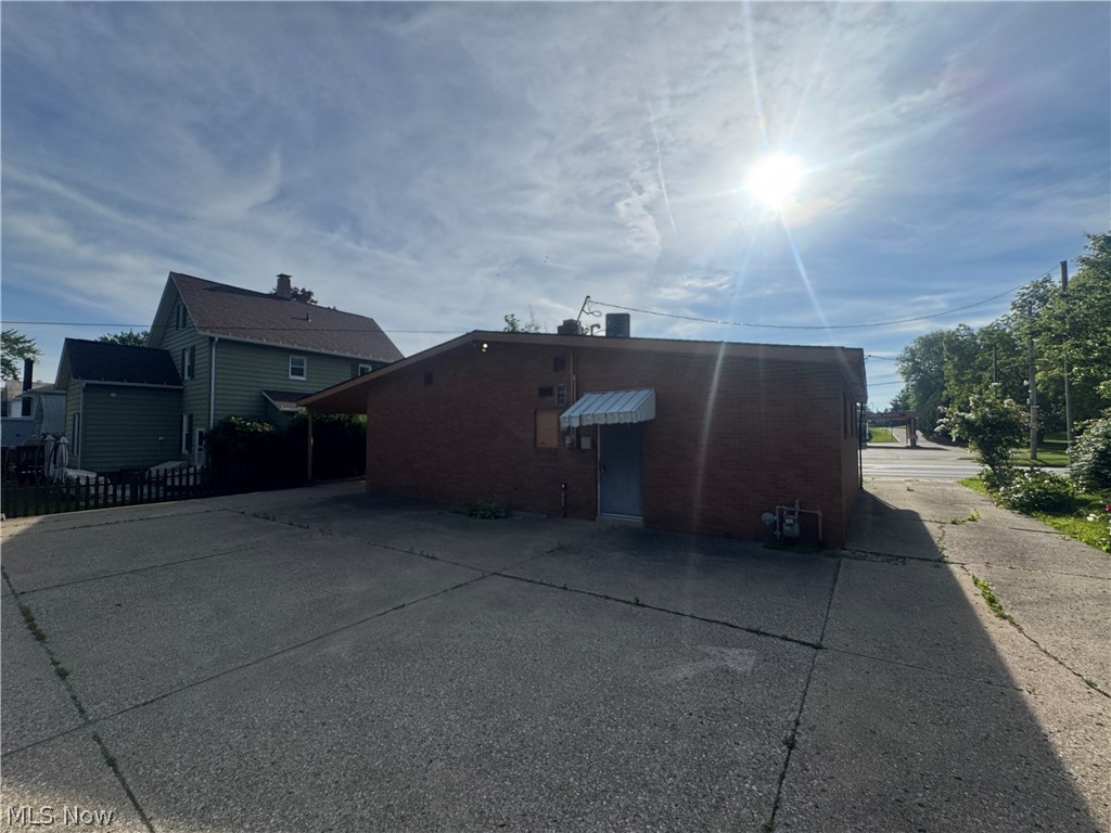 859 S Main Street Orrville OH 44667