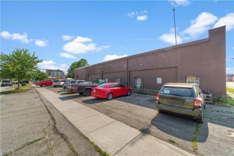 1888 E 28th Street Lorain OH 44055
