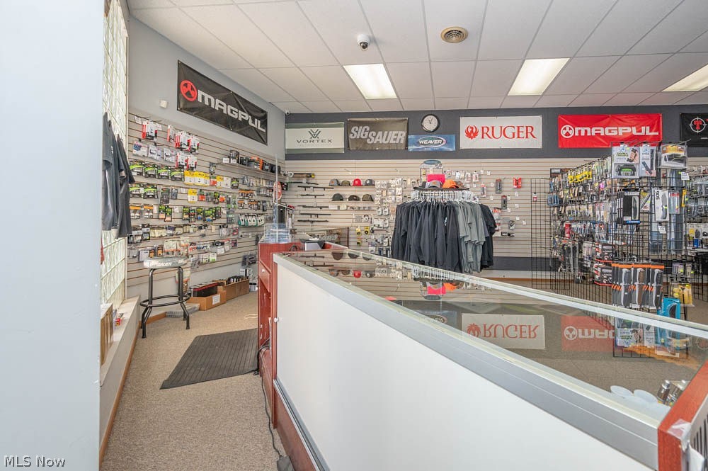 9074 Market North Lima OH 44452