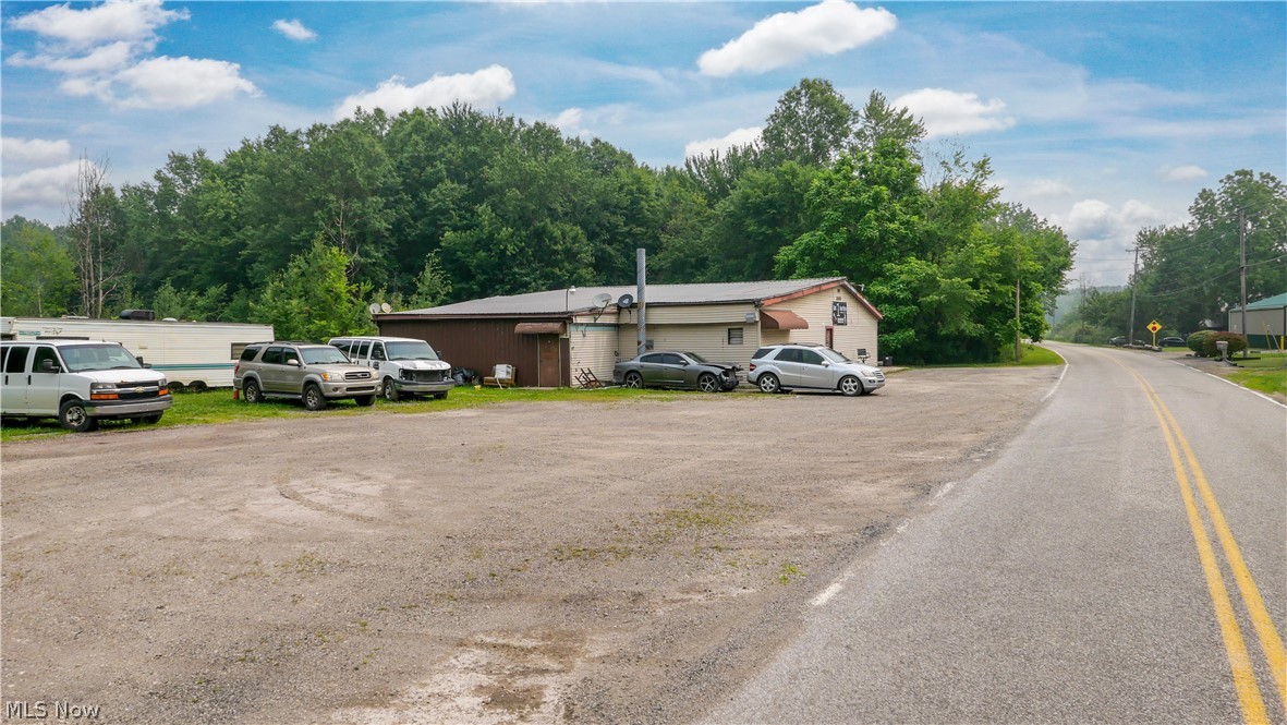 3306 Salem Warren Road Warren OH 44481