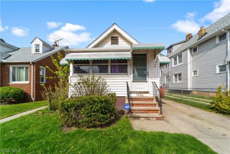 4898 E 95th Street Garfield Heights OH 44125
