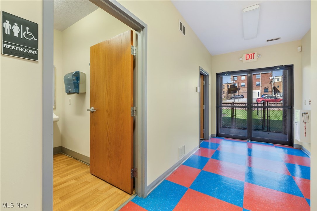 112 W 4th Street East Liverpool OH 43920