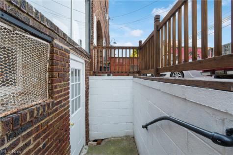 1305 Brown Street Akron OH 44301