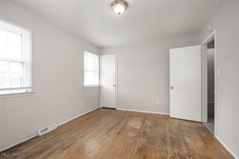2161 Thurmont Road Akron OH 44313
