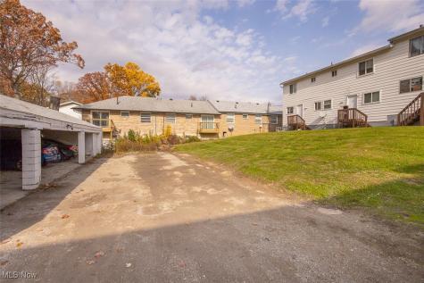 2161 Thurmont Road Akron OH 44313