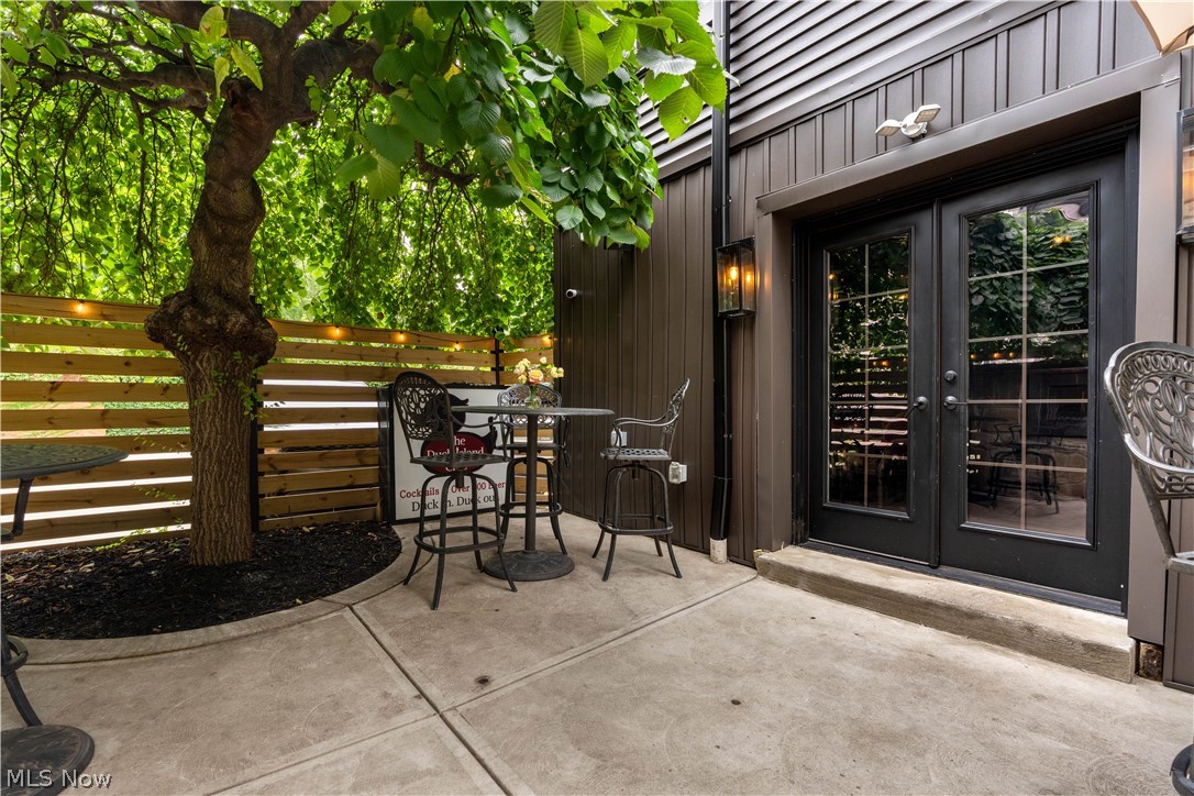 2102 Freeman Avenue Cleveland OH 44113