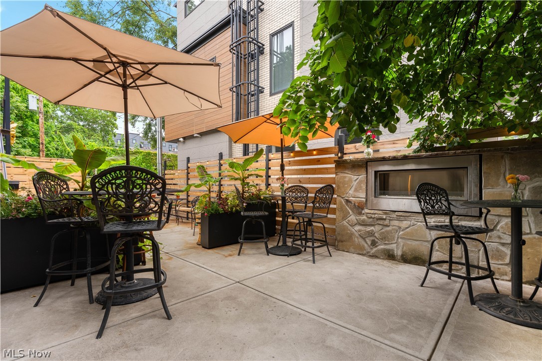 2102 Freeman Avenue Cleveland OH 44113