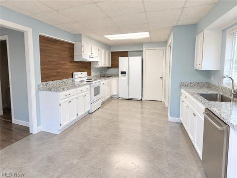 9723 Ravenna Road Twinsburg OH 44087