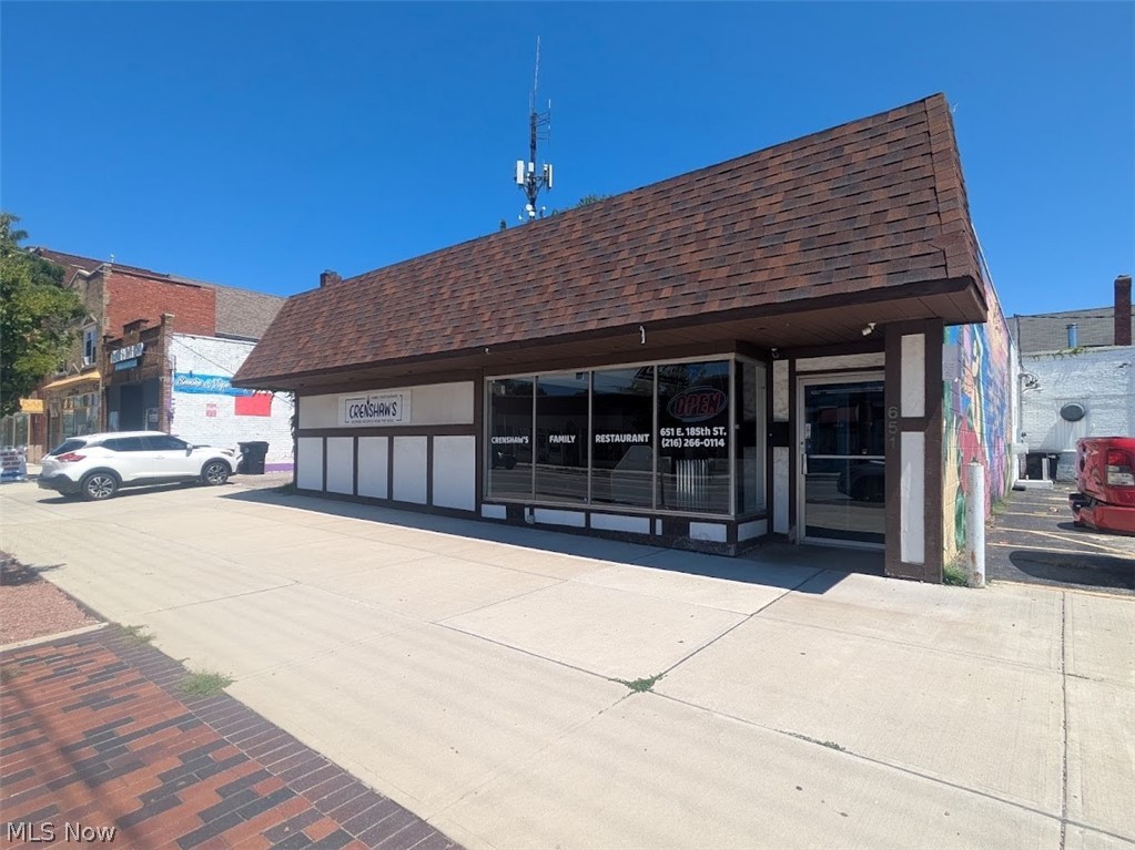 651 E 185th Street Euclid OH 44119