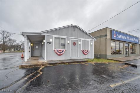 2723 Elm Road NE Warren OH 44484
