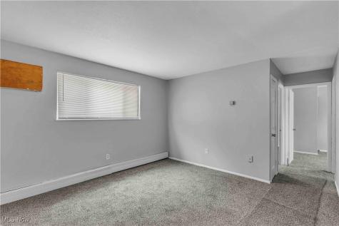 16703 Harvard Avenue Cleveland OH 44128