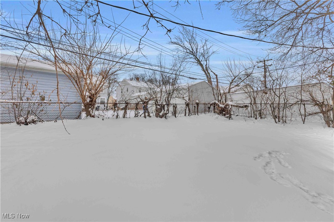 16703 Harvard Avenue Cleveland OH 44128