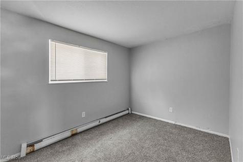 16703 Harvard Avenue Cleveland OH 44128