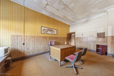 6516 Saint Clair Avenue Cleveland OH 44103