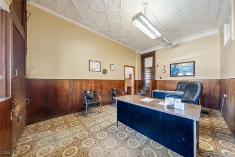 6516 Saint Clair Avenue Cleveland OH 44103