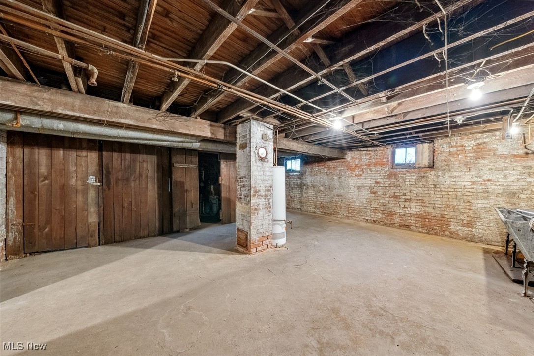 6516 Saint Clair Avenue Cleveland OH 44103