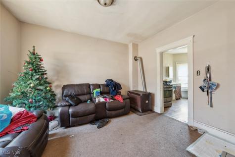 6516 Saint Clair Avenue Cleveland OH 44103