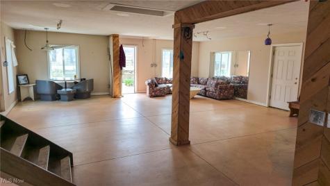 15050 Gingerich Road Middlefield OH 44062