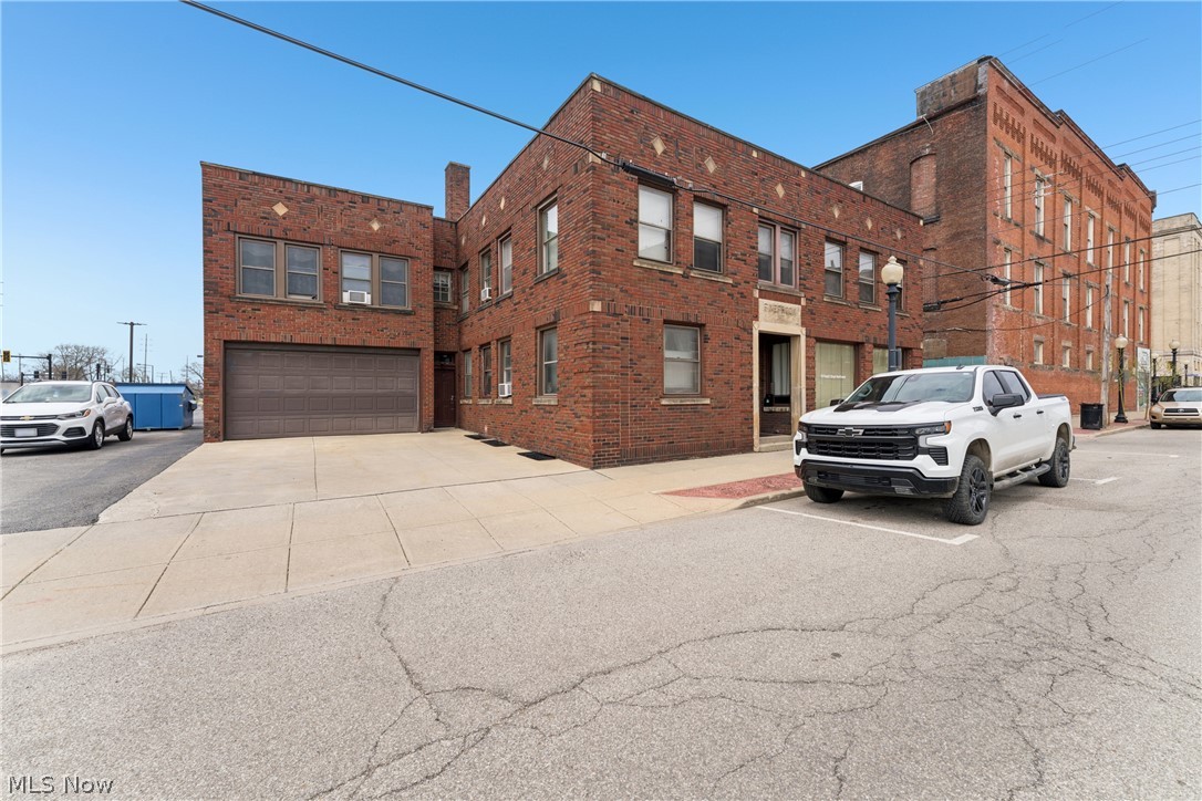 70 4th Street NW Barberton OH 44203