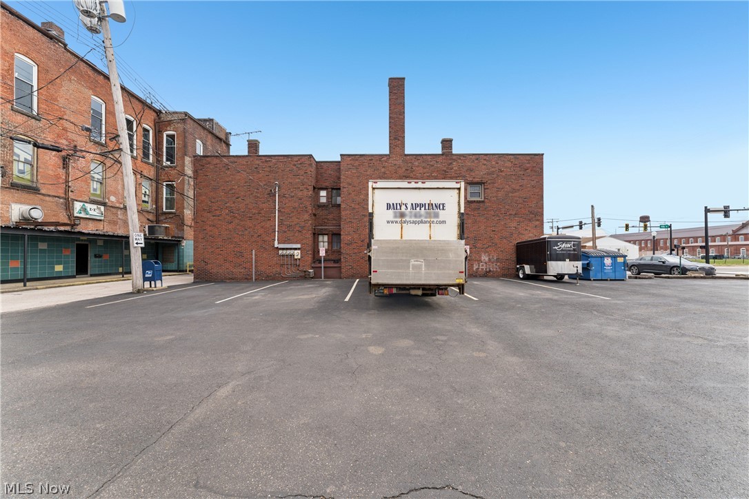 70 4th Street NW Barberton OH 44203