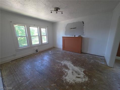 1381 E 84 Street Cleveland OH 44103