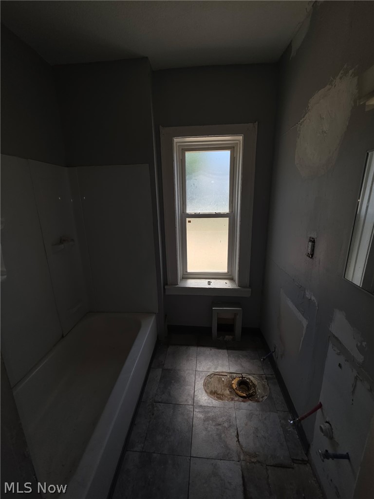 1381 E 84 Street Cleveland OH 44103
