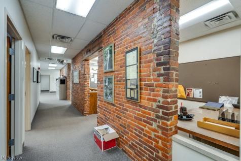 127 E Main Street Ravenna OH 44266