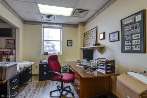127 E Main Street Ravenna OH 44266