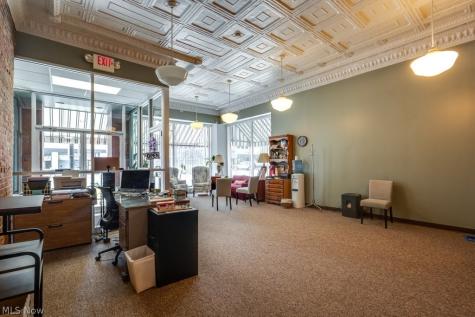 127 E Main Street Ravenna OH 44266