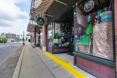 127 E Main Street Ravenna OH 44266
