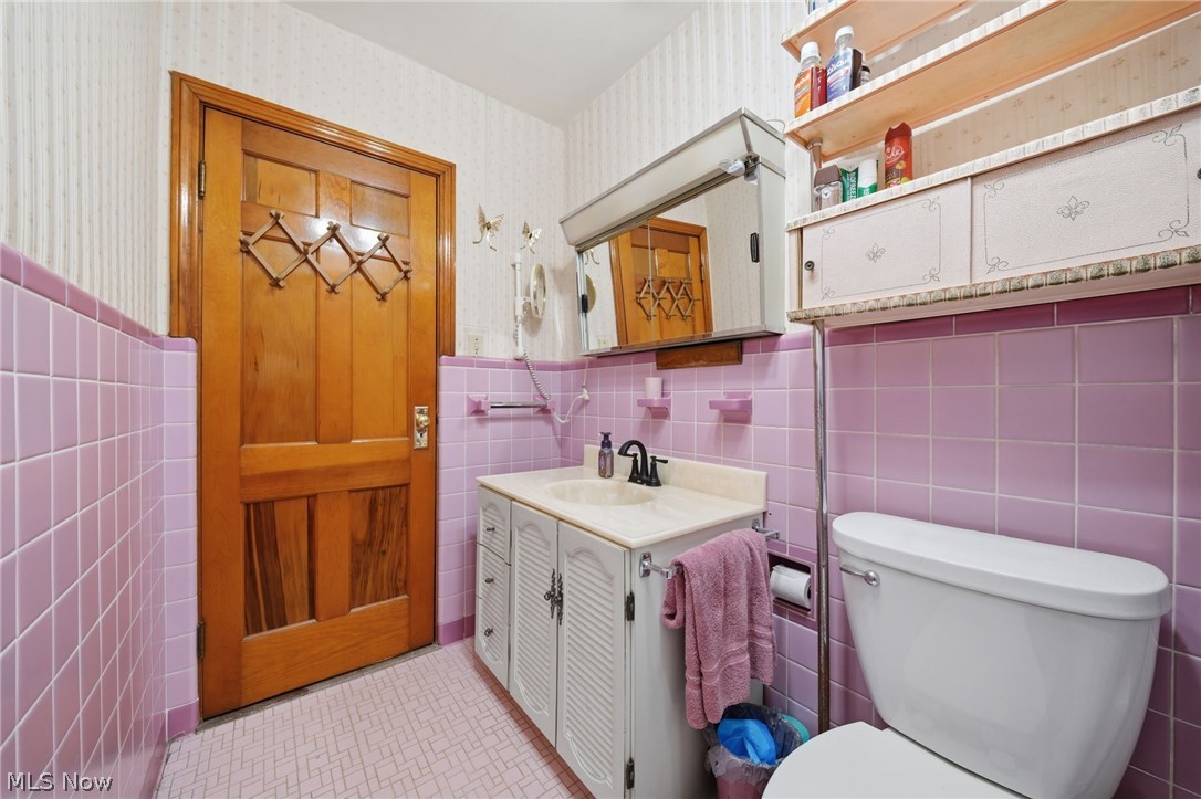 1606 Columbus Avenue Ashtabula OH 44004