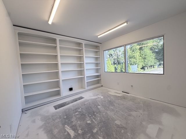 21055 Lorain Road Cleveland OH 44126