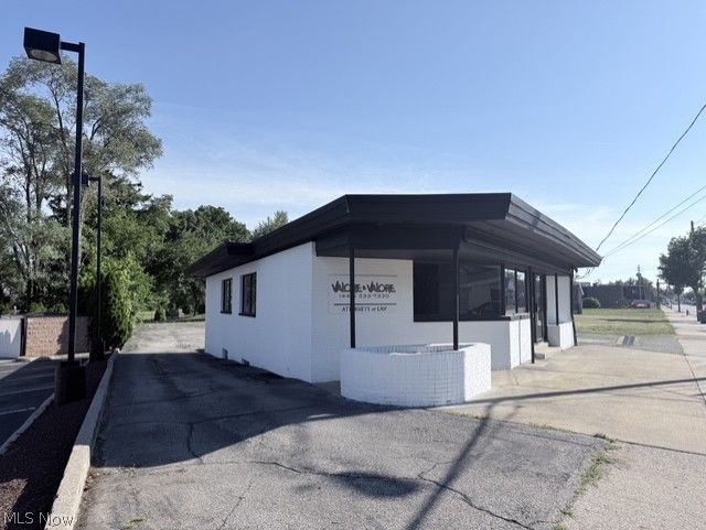 21055 Lorain Road Cleveland OH 44126