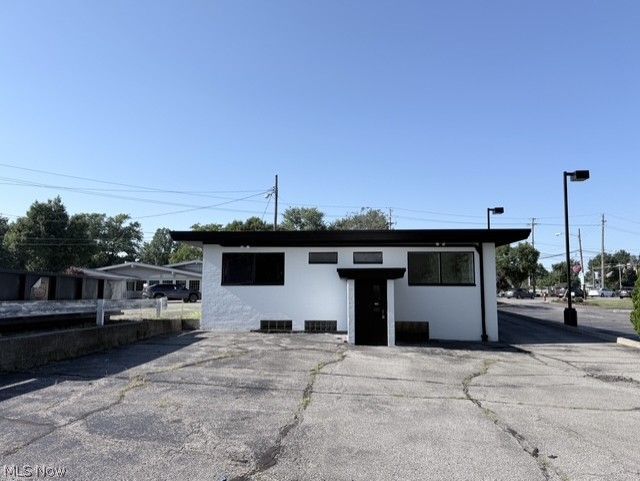 21055 Lorain Road Cleveland OH 44126