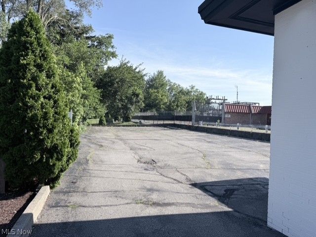 21055 Lorain Road Cleveland OH 44126