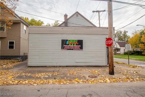 3600 E 59th Street Cleveland OH 44105