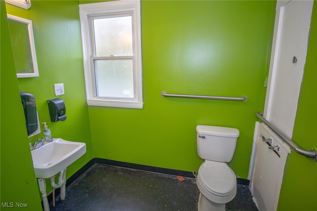 3600 E 59th Street Cleveland OH 44105