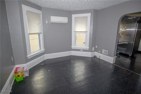 3600 E 59th Street Cleveland OH 44105